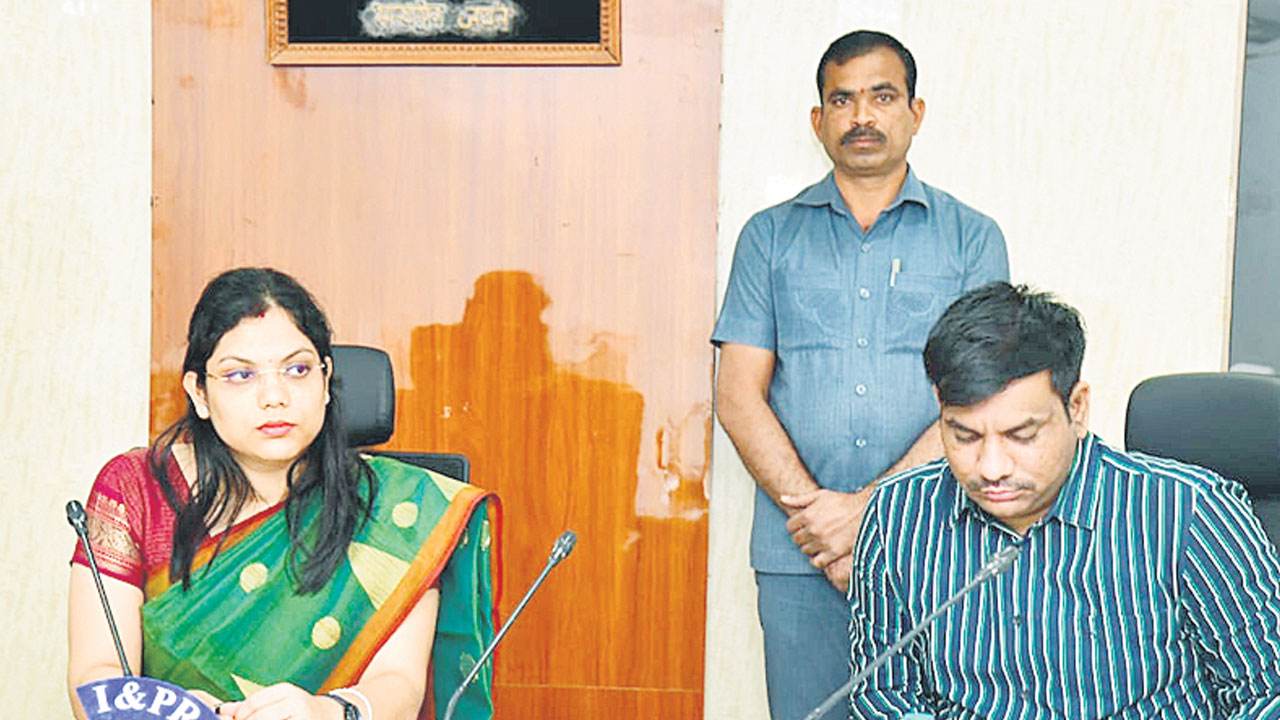 సమ్మక్క జాతరకు పకడ్బందీ ఏర్పాట్లు చేయాలి