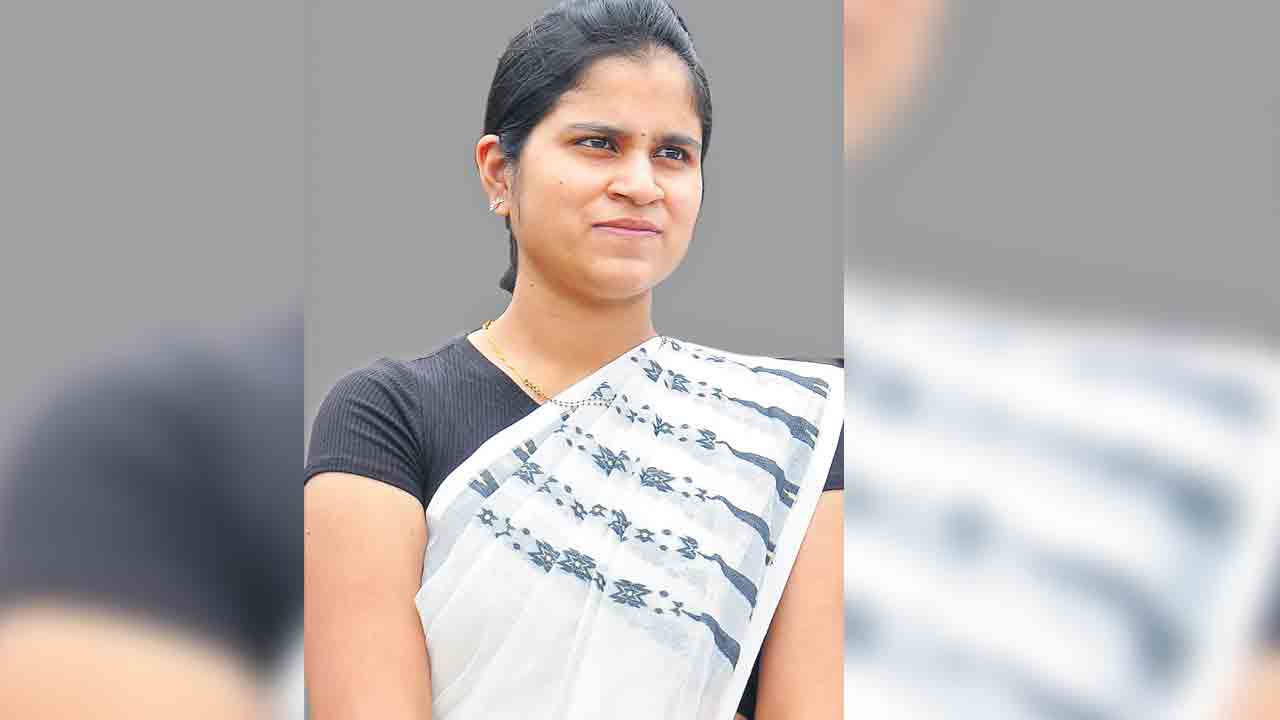 సంగారెడ్డి కలెక్టర్‌గా వల్లూరు క్రాంతి