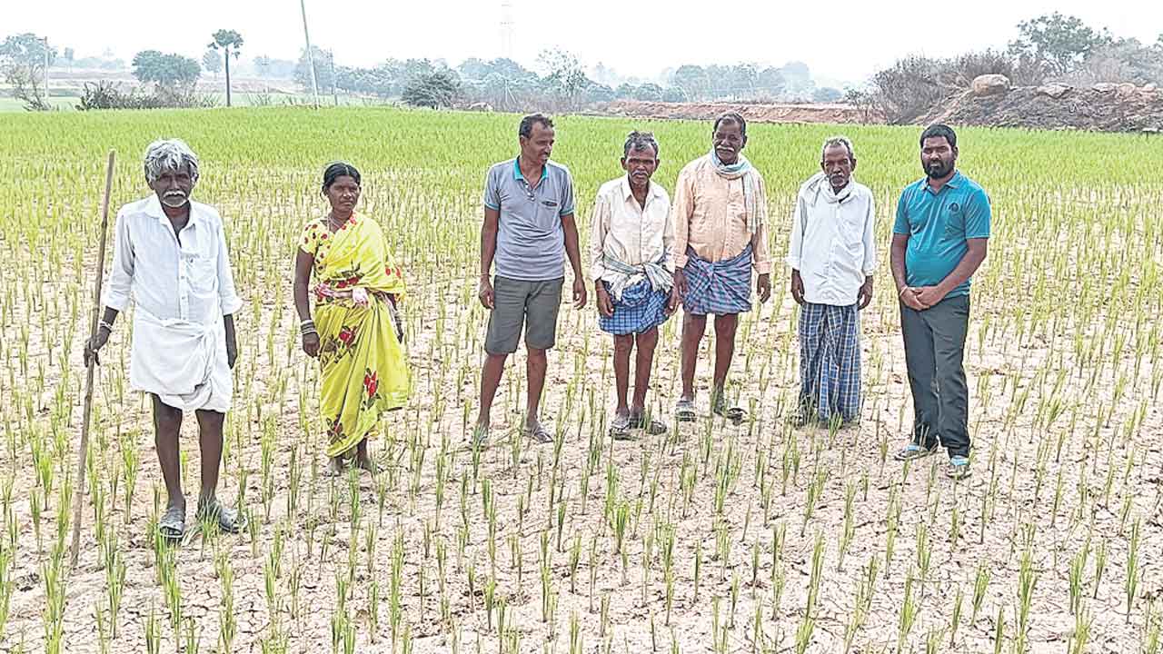 Jangaon | మళ్లీ నాటి పరిస్థితులే..! జనగామ జిల్లాలో సాగునీళ్లు లేక నెర్రెలిచ్చిన పొలం..
