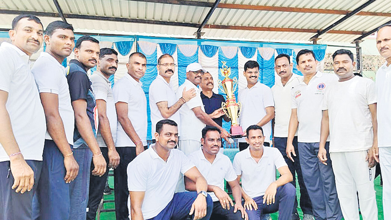 క్రీడలతో స్నేహం పెరుగుతుంది