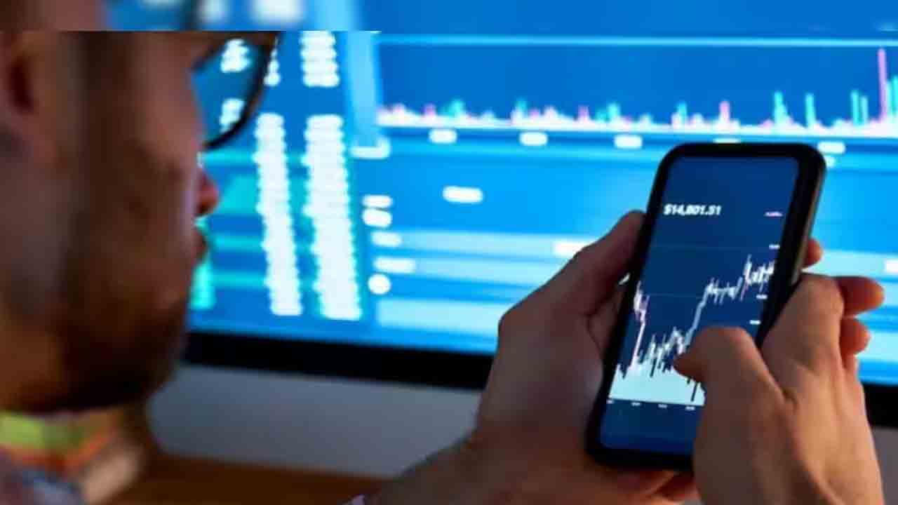 Demat Accounts | స్టాక్ మార్కెట్లపై ఇన్వెస్టర్ల క్రేజ్.. ఇందుకు నిదర్శనం ఇదే..?!