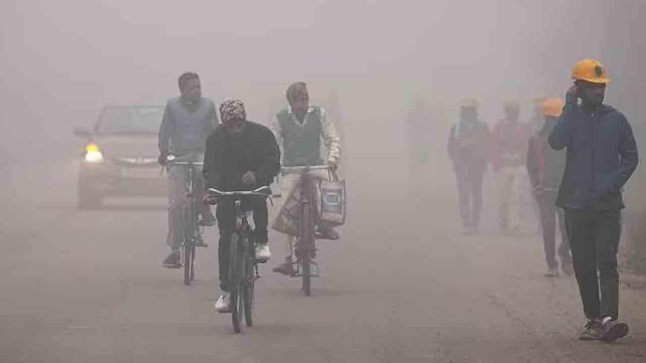 Cold Wave | ఢిల్లీ గజగజ.. ఆలస్యంగా నడుస్తున్న రైళ్లు.. మరో రెండు రోజుల్లో పెరగనున్న చలితీవ్రత