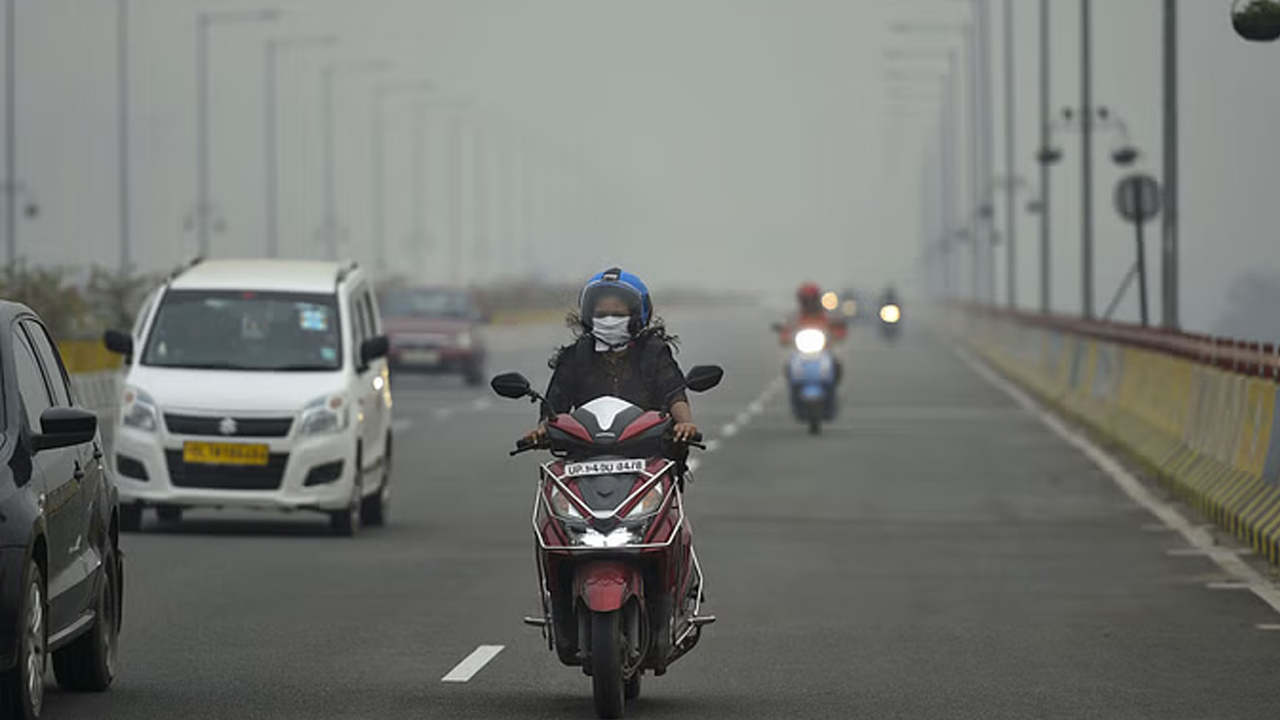 Pollution | ఢిల్లీలో వాయు కాలుష్యం.. మళ్లీ ఆంక్షలు అమలులోకి..!