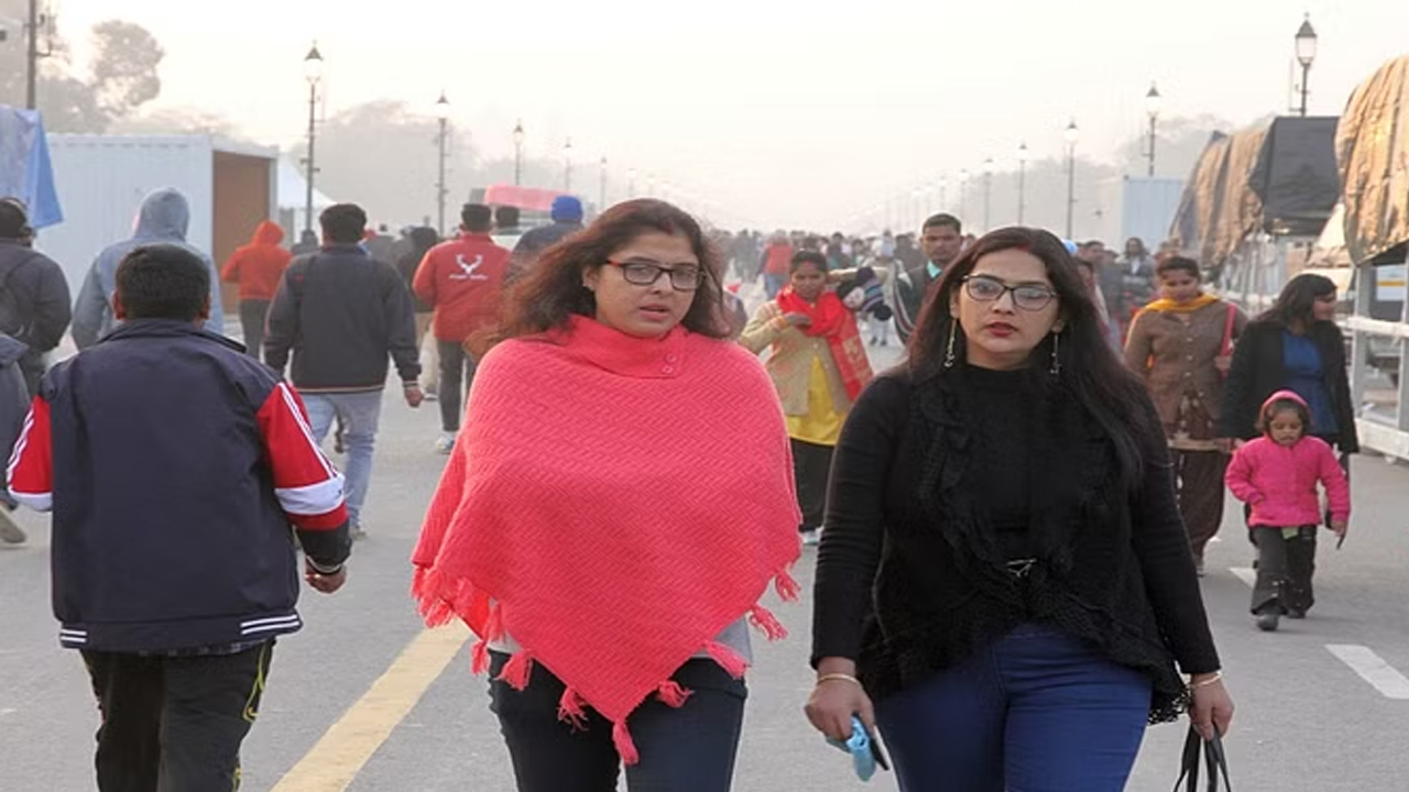 Weather Report | ఢిల్లీలో చలికి గజగజ..! మూడేళ్ల తర్వాత అత్యల్పంగా గరిష్ఠ ఉష్ణోగ్రతలు..!