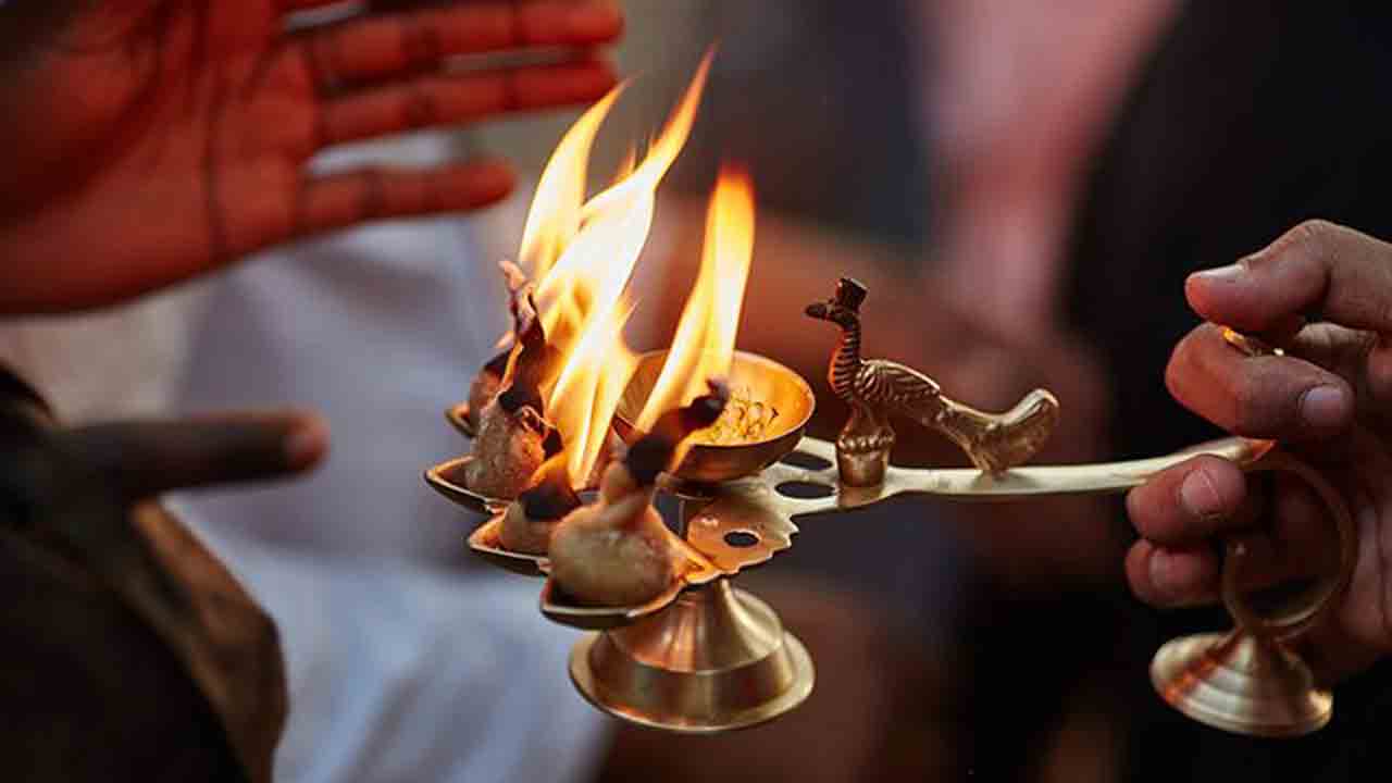 Telangana | ఆలయాల్లో ధూప, దీప, నైవేద్యాలకు ఆటంకం.. ఆర్థిక ఇబ్బందుల్లో అర్చకులు, ఉద్యోగులు