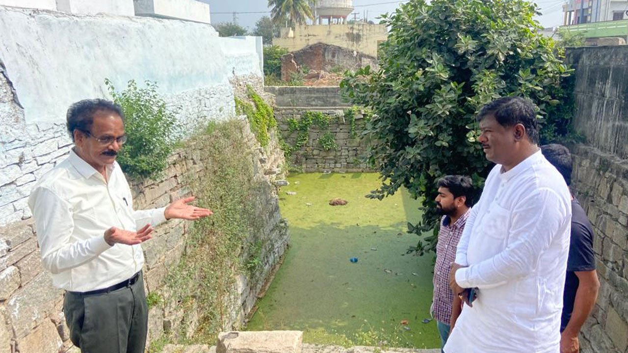 పచ్చలసోమేశ్వరాలయం కోనేరుకు 800 ఏండ్ల చరిత్ర