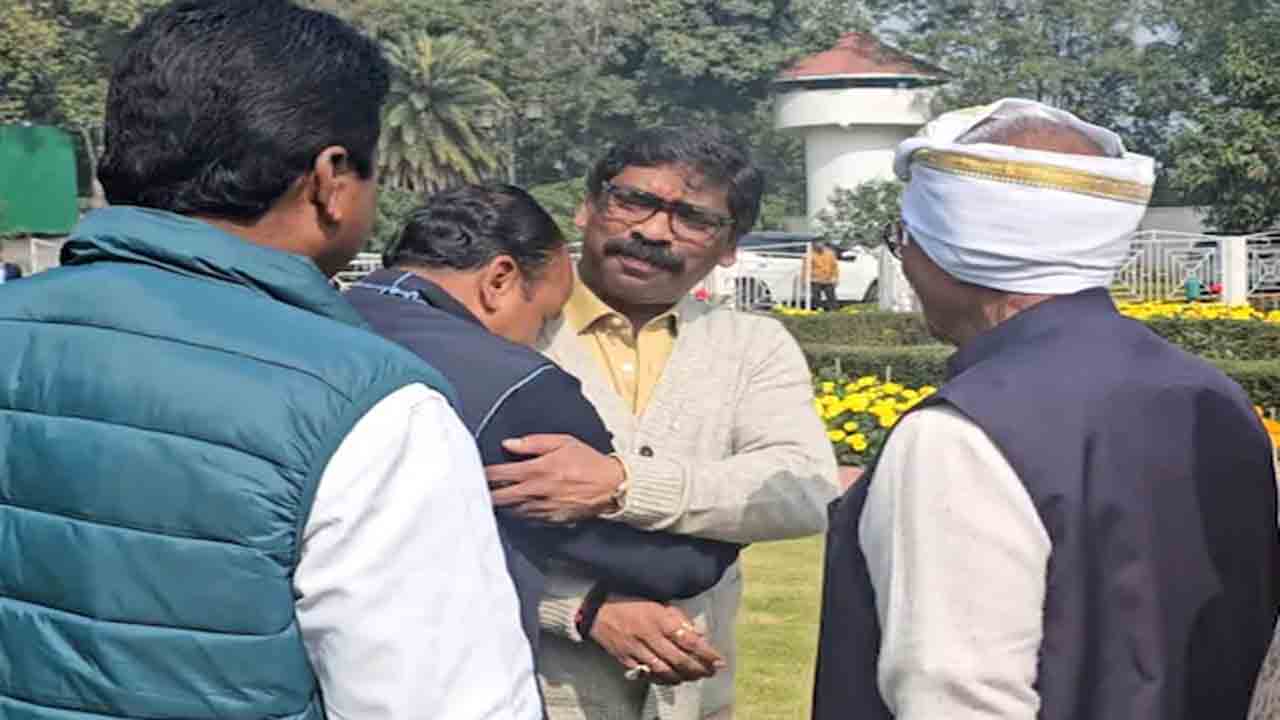 Hemant Soren | జార్ఖండ్ సీఎం హేమంత్ సోరెన్‌ను ప్రశ్నించిన ఈడీ