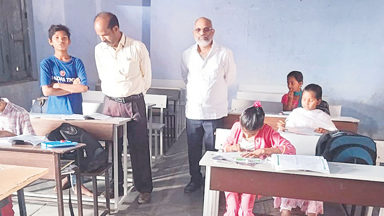 ‘పది’లో వందశాతం ఉత్తీర్ణత సాధించాలి