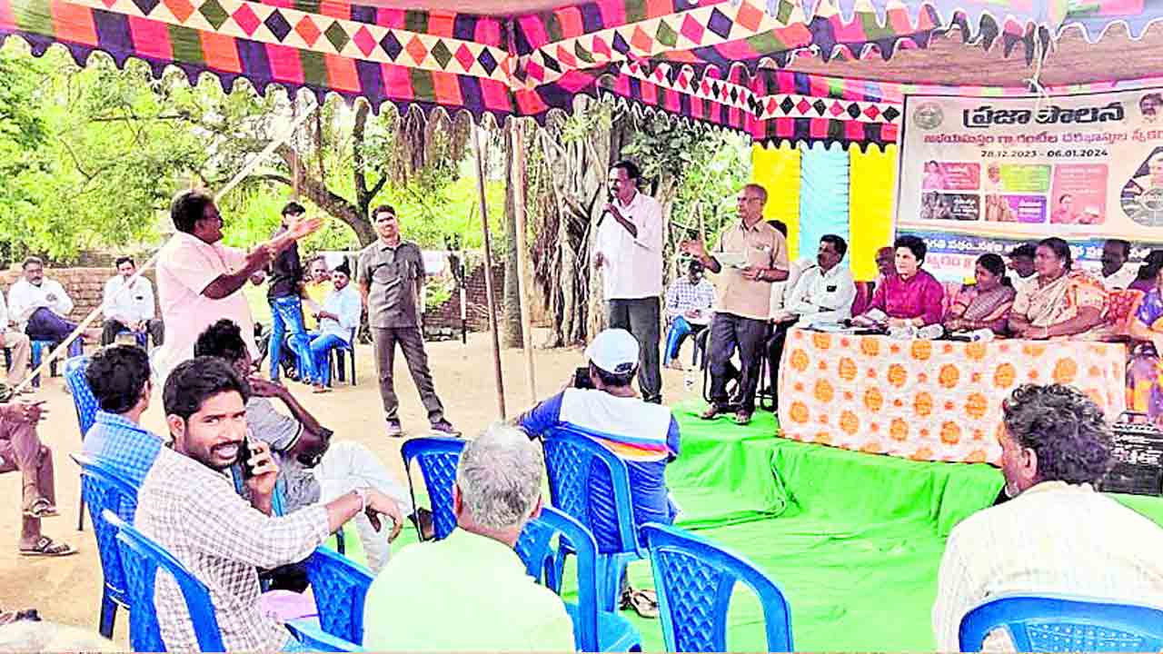 రైతులకు భరోసా ఎట్లిస్తరు?