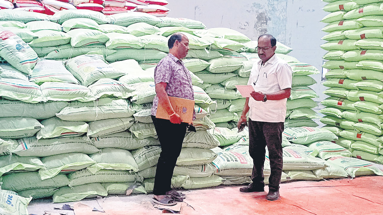 ఎరువుల సరఫరాలో పారదర్శకత