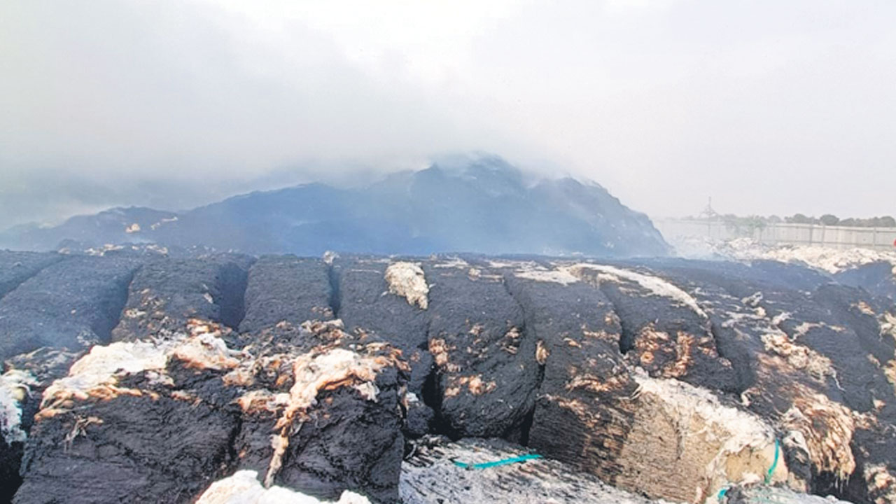 కాగజ్‌నగర్‌ కాటన్‌ మిల్‌లో అగ్ని ప్రమాదం