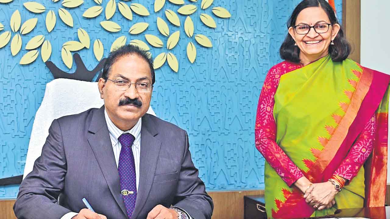 టీఎస్‌పీఎస్సీ చైర్మన్‌గా మహేందర్‌రెడ్డి బాధ్యతల స్వీకరణ