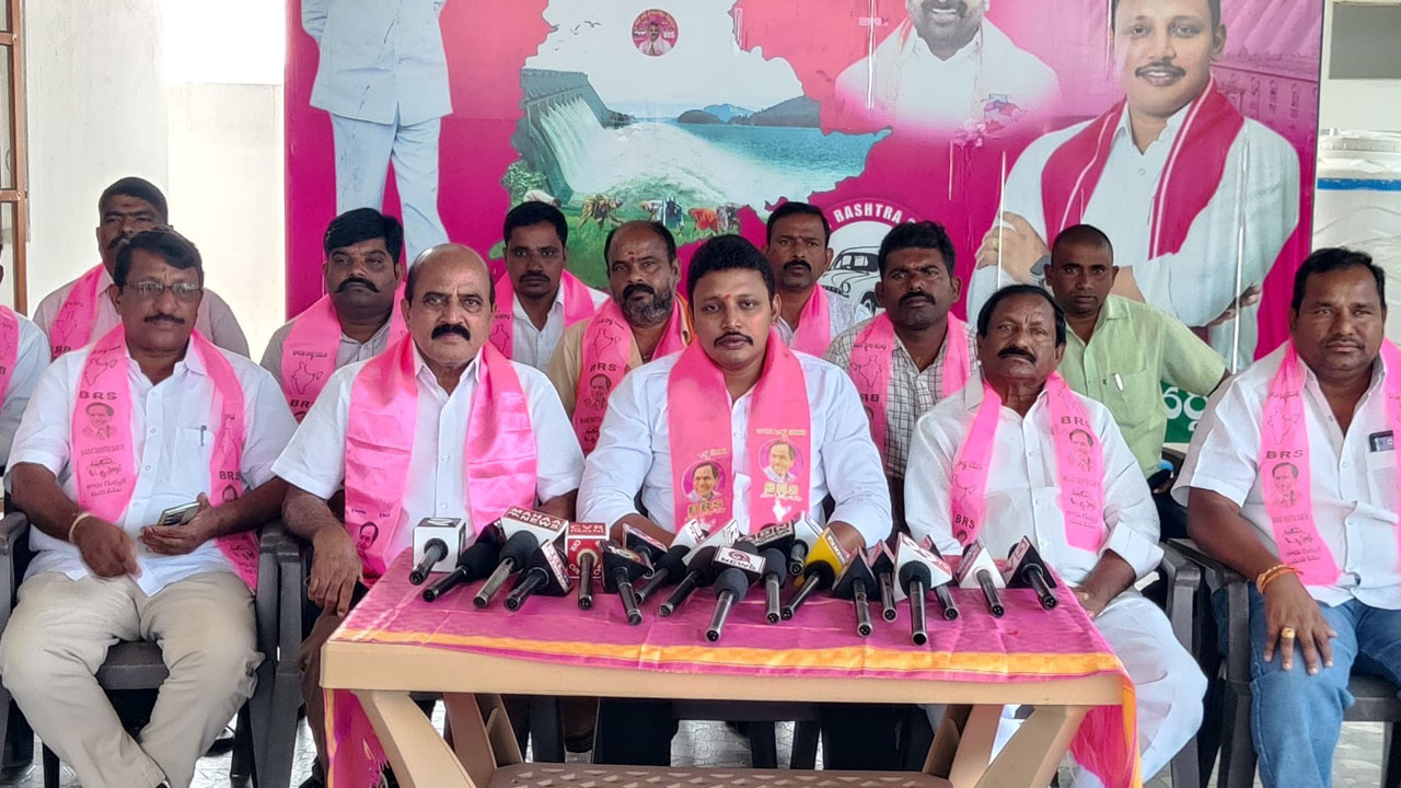 అభివృద్ధికి సహకరిస్తాం.. కార్యకర్తలను వేధిస్తే ఊరుకోం