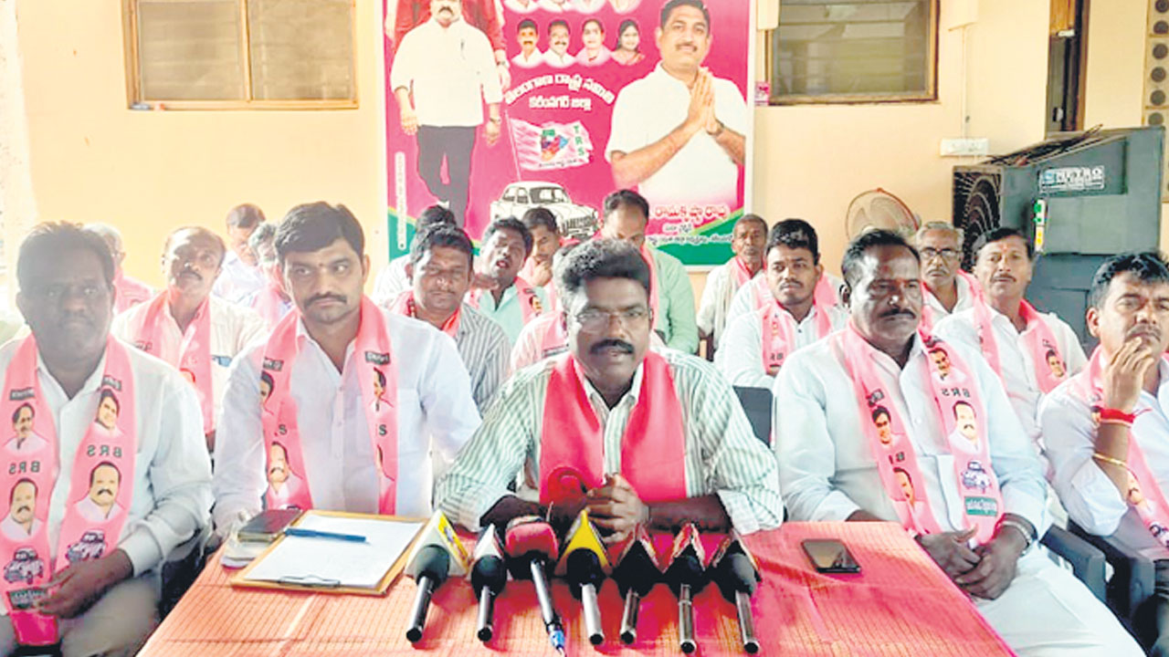 రైతుబంధు, రుణమాఫీ అమలు చేయాలి