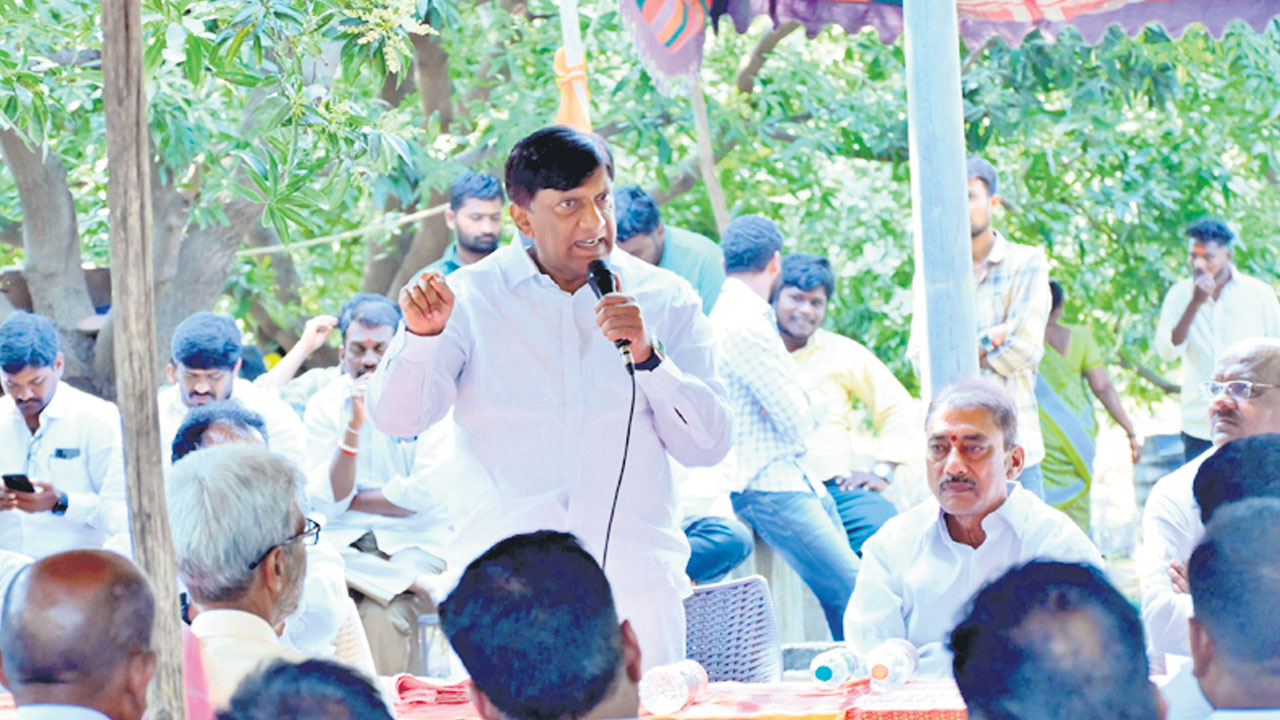 బండి.. ఐదేళ్లలో ఐదు కొత్తలు తేలే