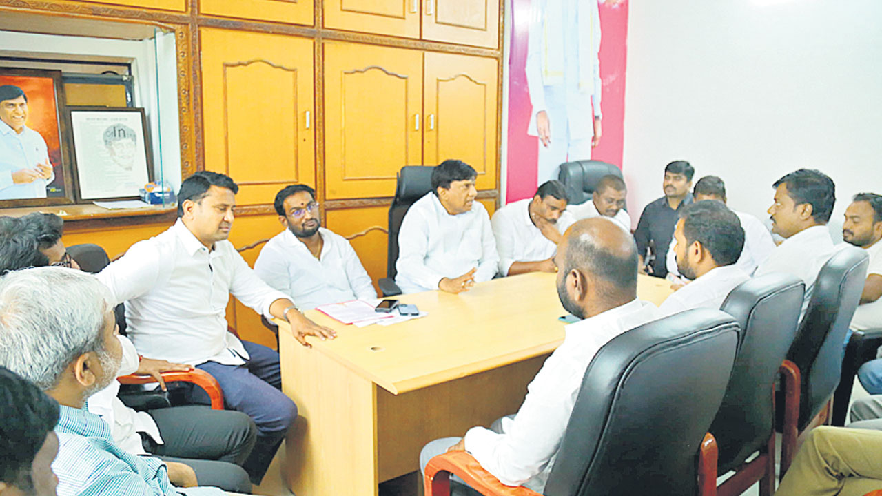 గెలుపే లక్ష్యంగా ముందుకెళ్లాలి