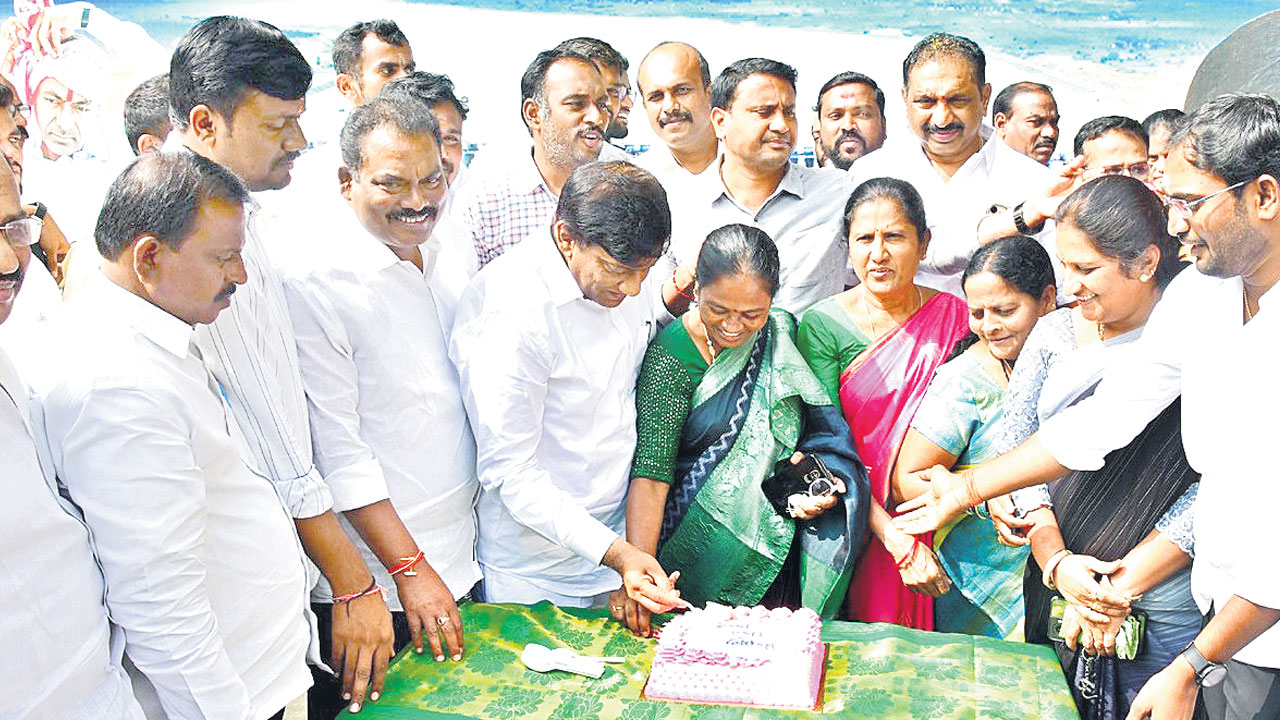 అభివృద్ధిలో అగ్రభాగాన నిలిపాం