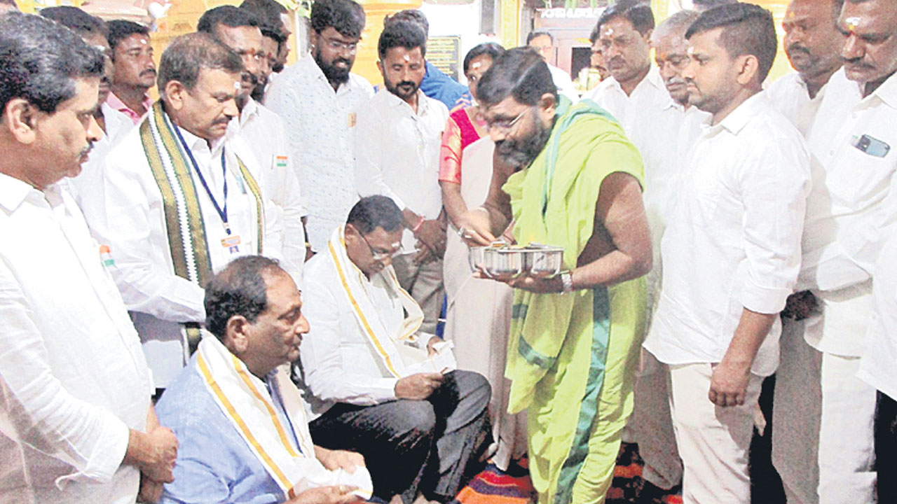 కేసీఆర్‌ పాలనలోనే ఆలయాల అభివృద్ధి