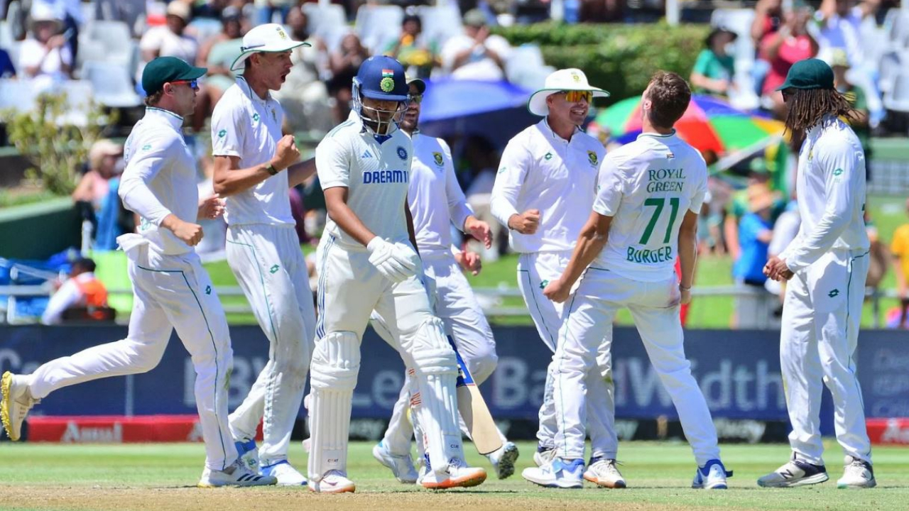 IND vs SA: అందరూ విఫలమైనప్పుడు అయ్యర్‌నే బలిచేయడం ఎందుకు..? శ్రేయస్‌కు మద్దుతగా  నిలిచిన సన్నీ