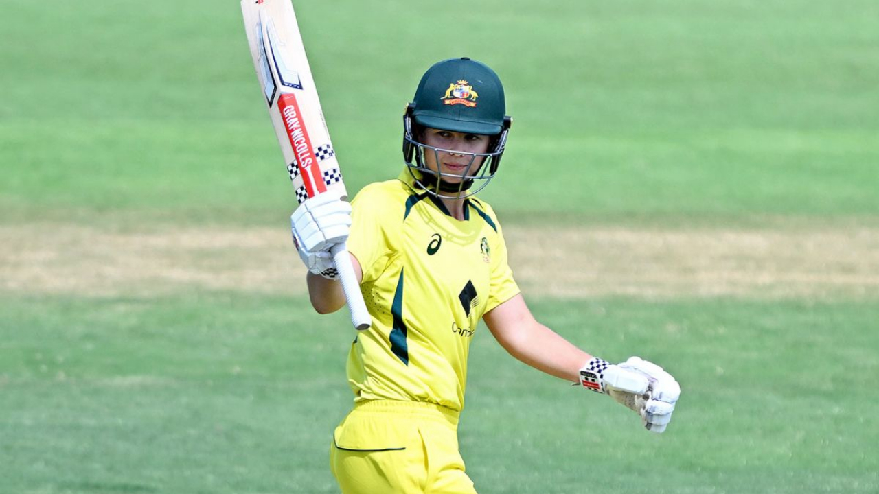 INDWvsAUSW: లిచ్‌ఫీల్డ్‌ సెంచరీ.. భారత్‌ ముందు భారీ లక్ష్యం నిలిపిన ఆసీస్‌