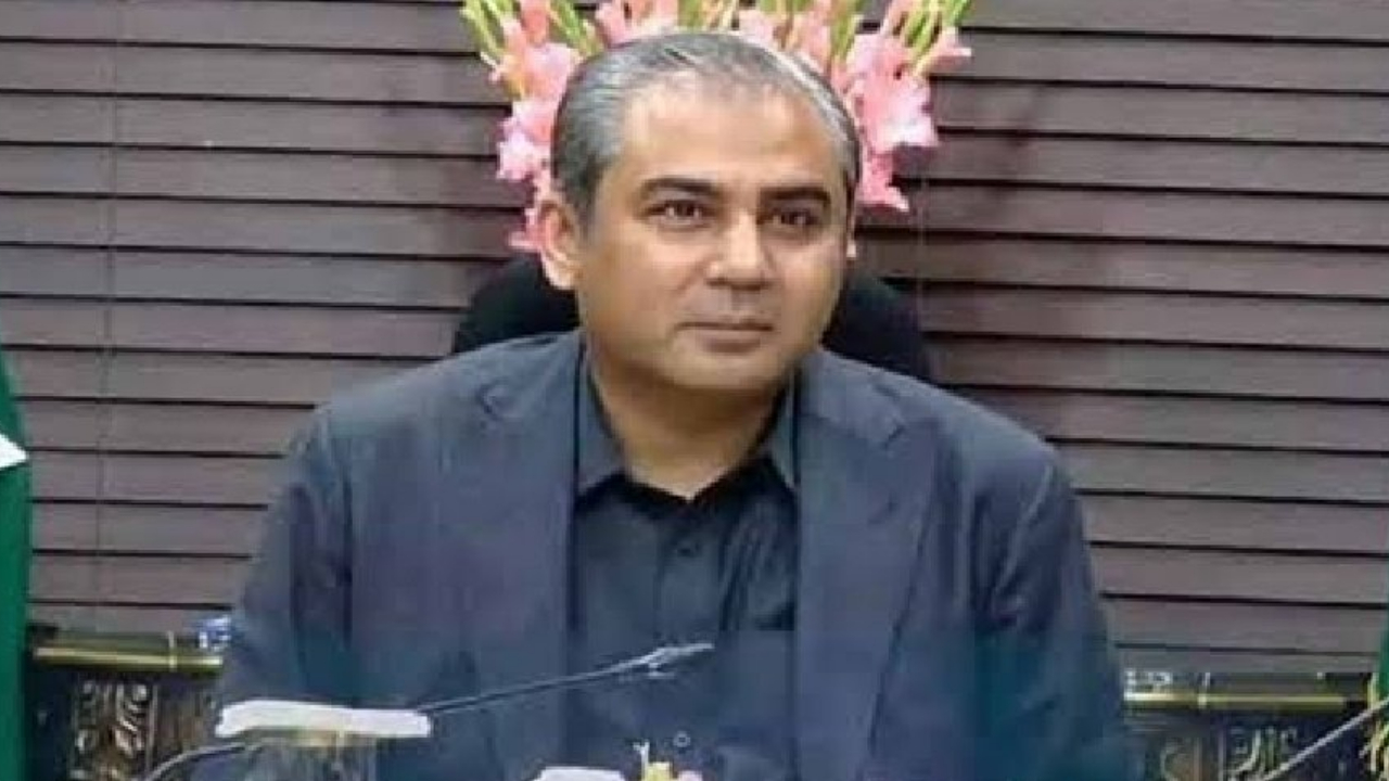 PCB:  పీసీబీ కొత్త చీఫ్‌గా నఖ్వీ..! పాక్‌ క్రికెట్‌పై నిషేధం తప్పదంటూ ఫ్యాన్స్‌ ఆందోళన