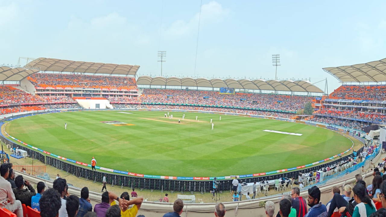 IND vs ENG 1st Test: ఉప్పల్‌ టెస్టు సూపర్‌ హిట్టు.. లక్ష మందికి పైగా హాజరు..