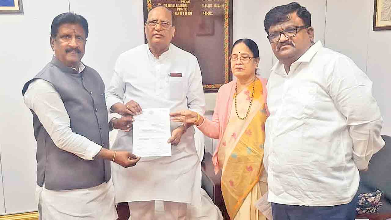 సీఎం వ్యాఖ్యలతో పెద్దల సభకు అవమానం