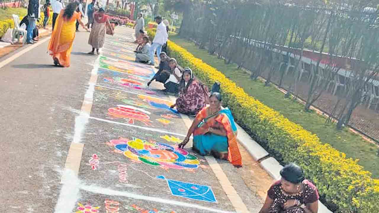 రాష్ట్రపతి నిలయంలో రంగుల హరివిల్లు