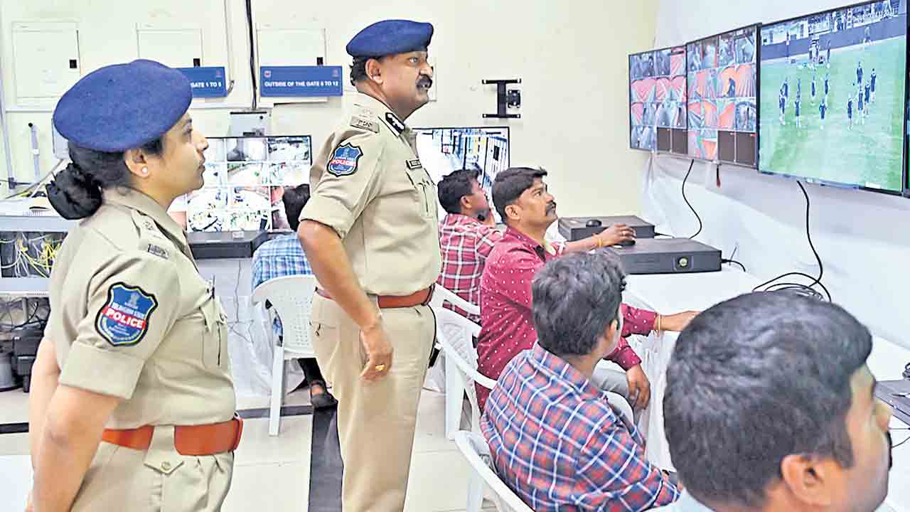 ఉప్పల్‌ మ్యాచ్‌కు..పోలీసుల పటిష్ట బందోబస్తు