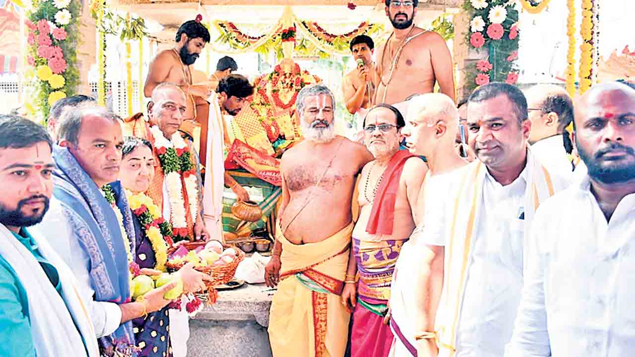 వైభవంగా గోదాదేవి కల్యాణం