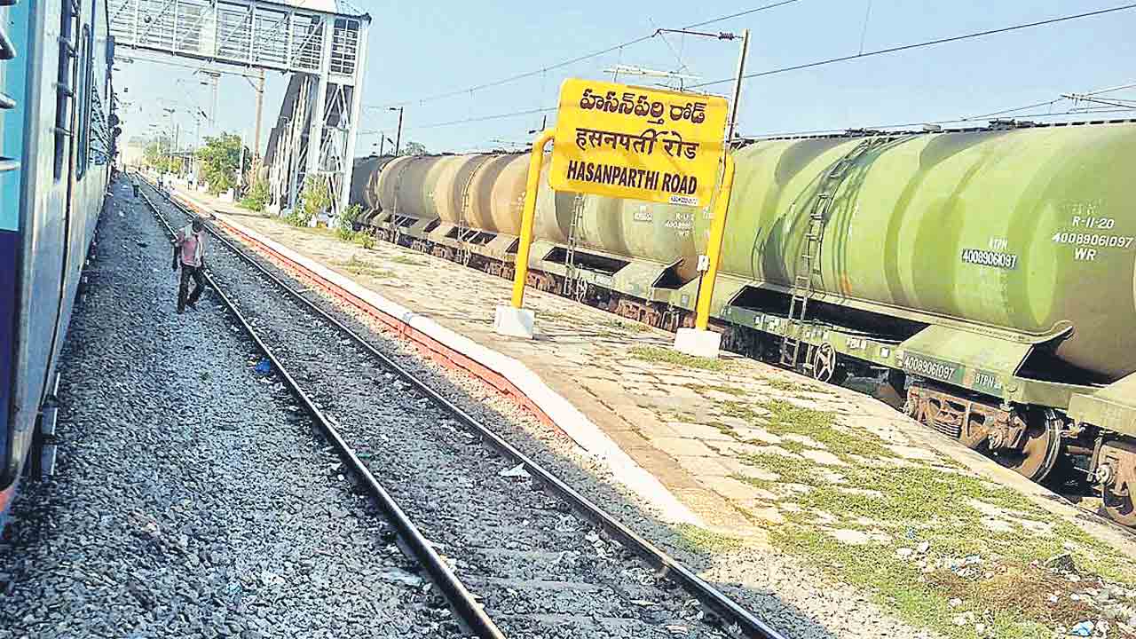 కాజీపేట-బలార్ష సెక్షన్‌లో మూడో రైల్వే లేన్‌ షురూ