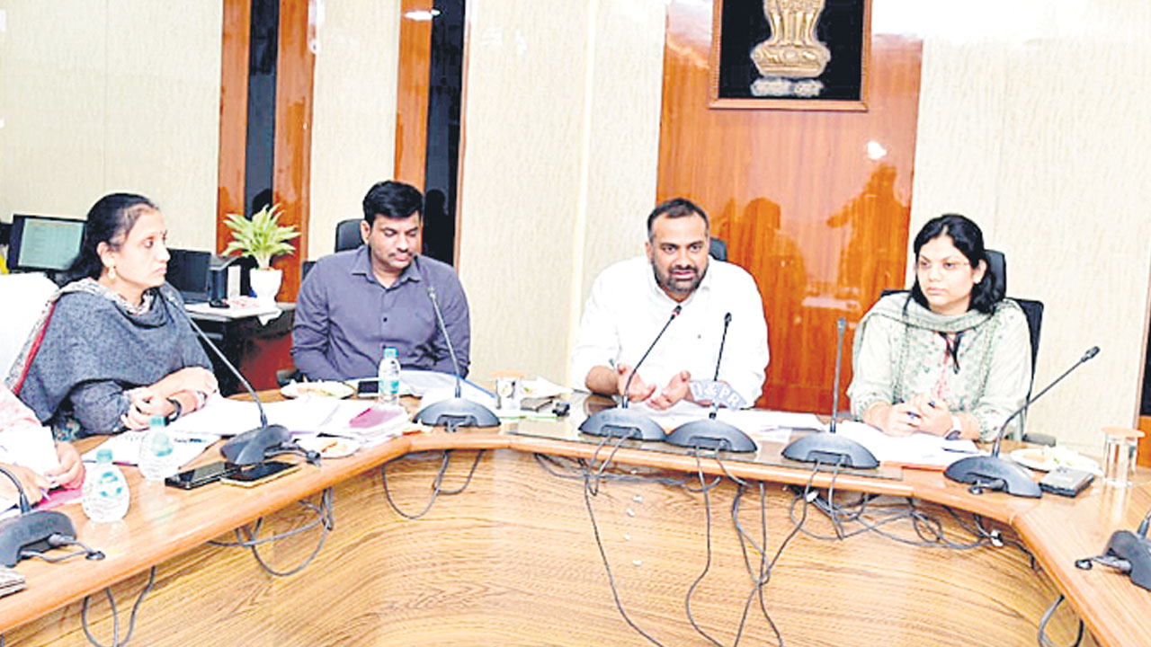 సీ-సెక్షన్‌ ఆపరేషన్లు చేయద్దు