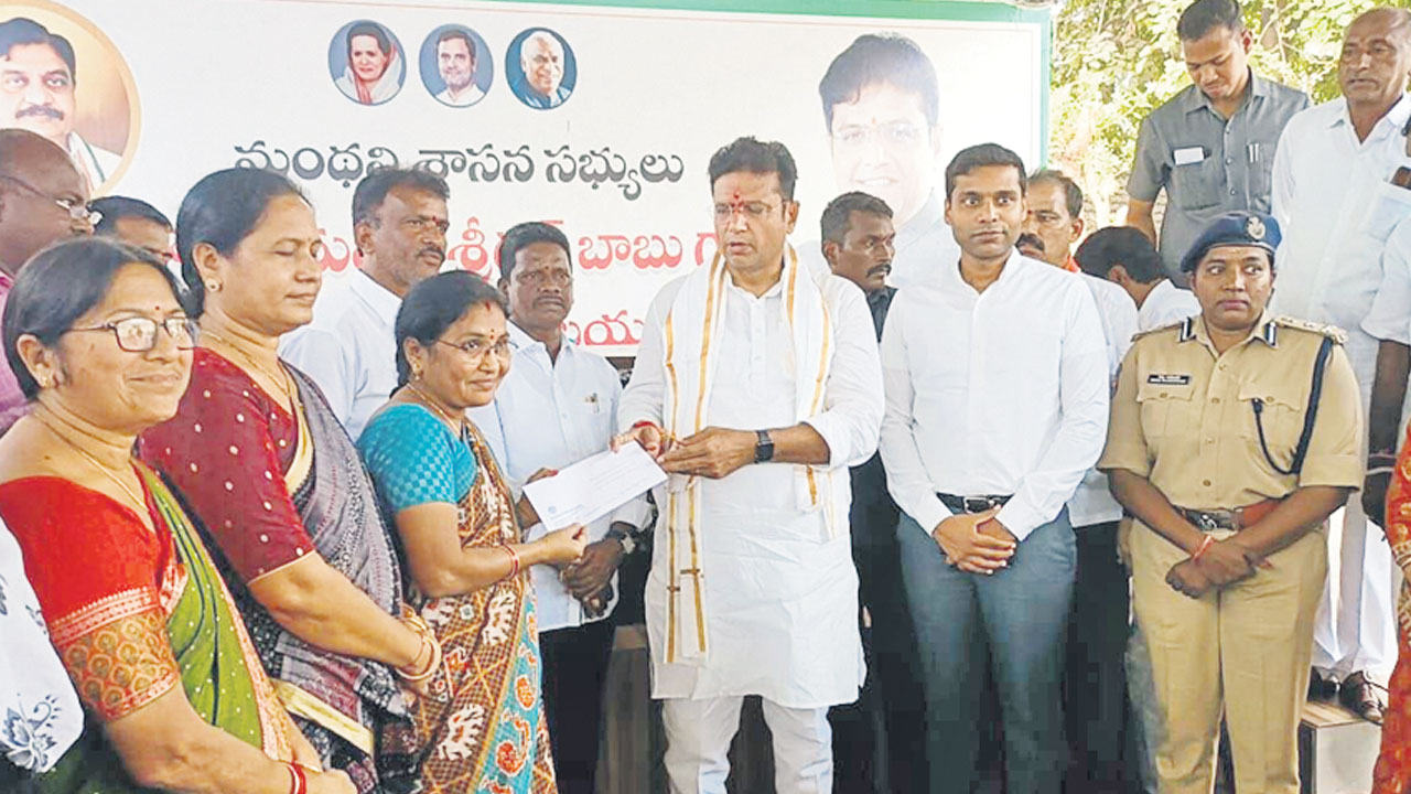 హామీలన్నీ నెరవేరుస్తాం