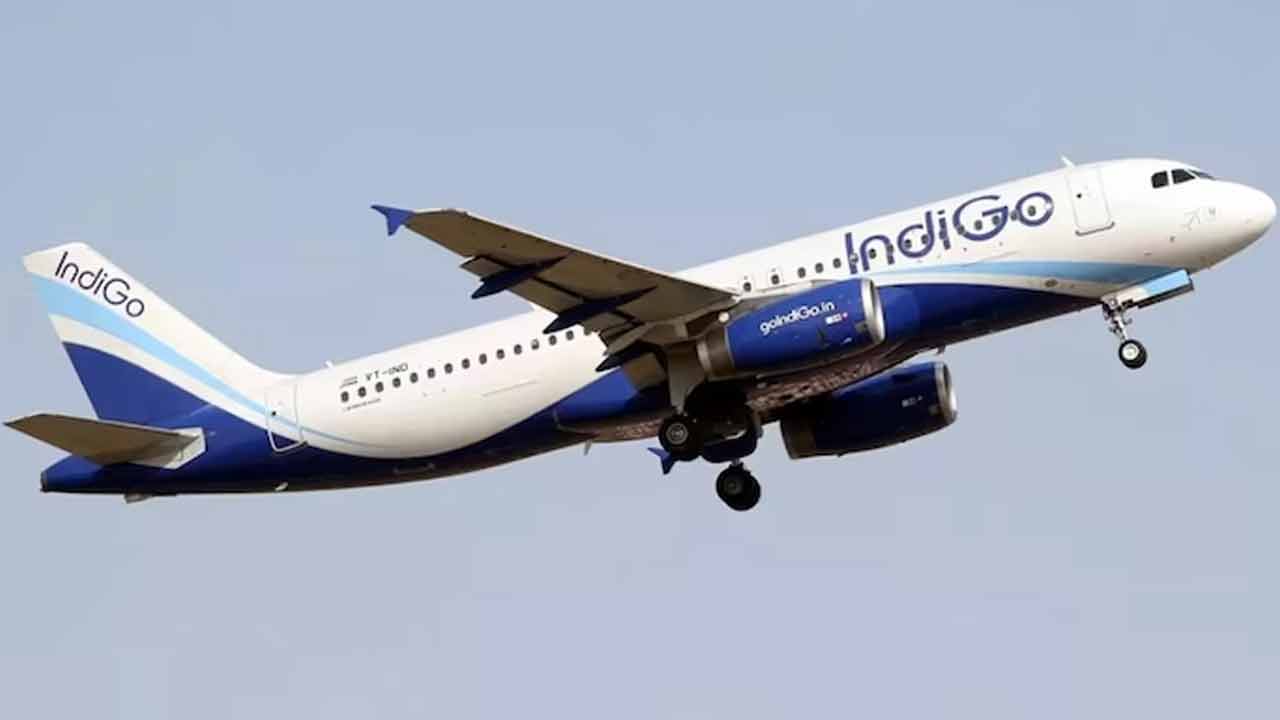 IndiGo flight | ముంబై నుంచి గువాహటి వెళ్తున్న ఇండిగో విమానం.. ఢాకాలో అత్యవసర ల్యాండింగ్‌