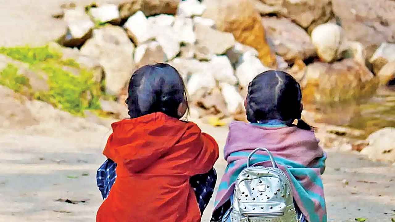 అనాథల గోస తీరేనా?