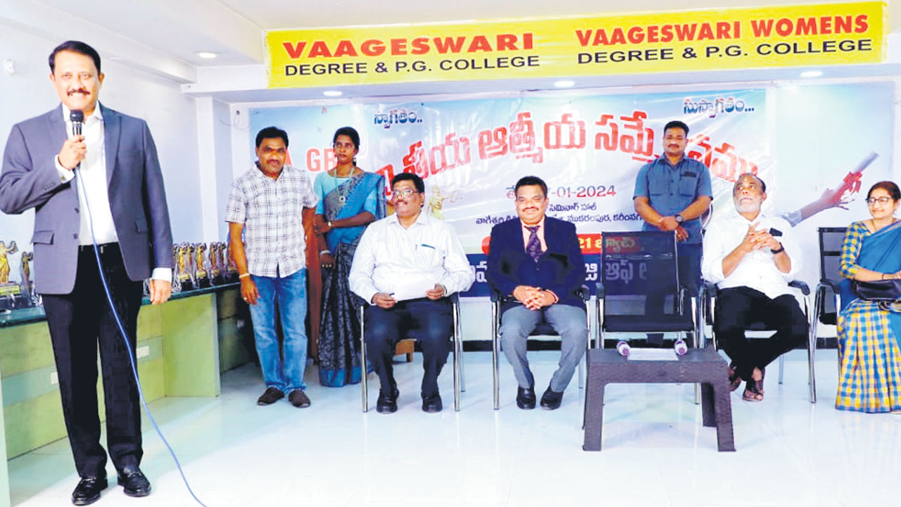 సమాజంలో లాయర్ల పాత్ర కీలకం