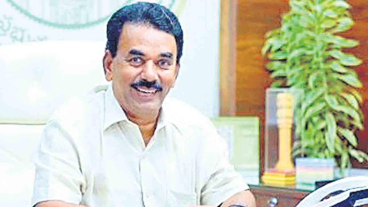 అర్హులైన కళాకారులకు 6 వేల పెన్షన్‌