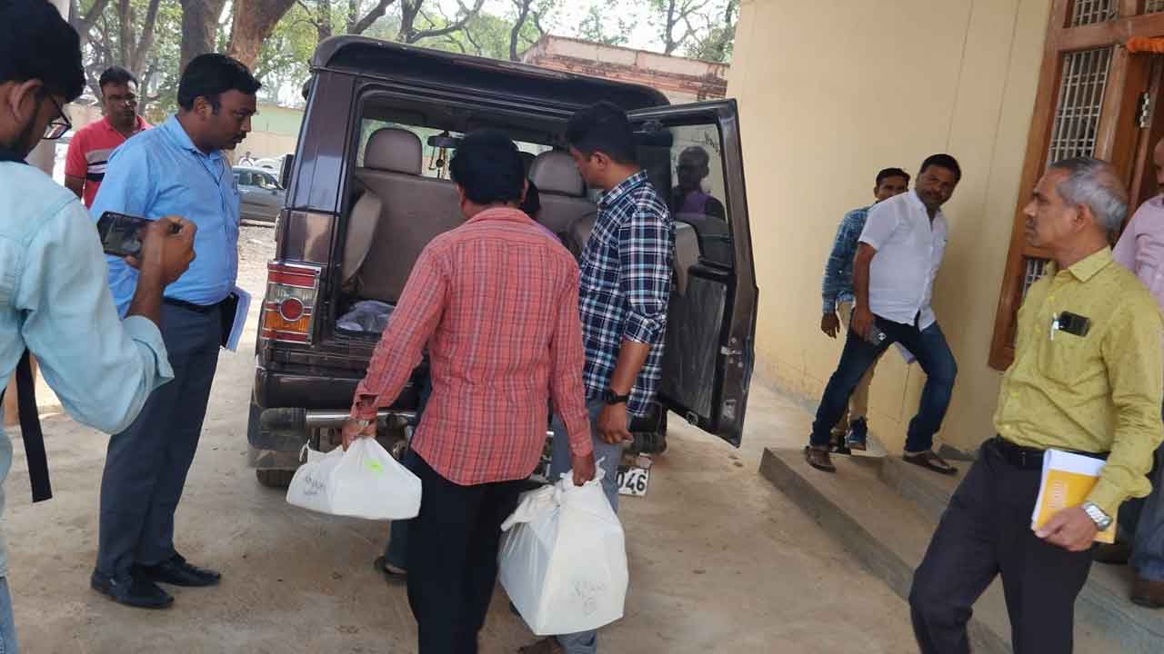 Kaleswaram project | కాళేశ్వరం ప్రాజెక్టు కార్యాలయంలో ముగిసిన విజిలెన్స్ తనిఖీలు