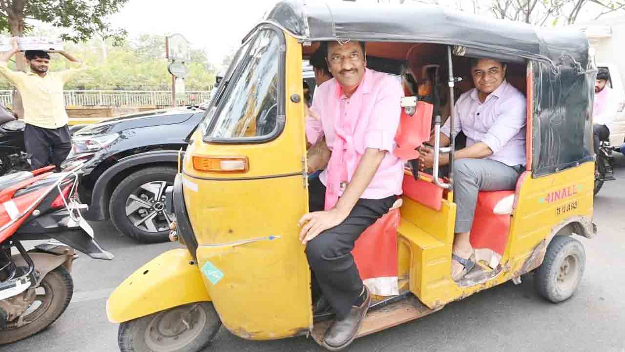 Auto Driver Ramesh | నరకం చూస్తున్నాం.. గిరాకీ లేక ఇంటి అద్దెలు కూడా కట్టలేకపోతున్నాం.. కేటీఆర్‌తో ఆటో డ్రైవర్‌ రమేశ్‌