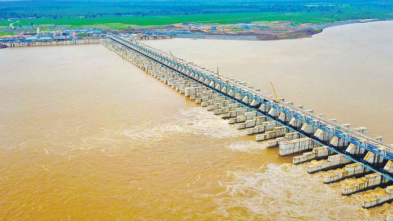 Kaleshwaram | కాళేశ్వరంపై కాంగ్రెస్ దుష్ప్రచారం.. రెండు పిల్లర్లు కుంగితేనే ప్రాజెక్టు మొత్తం కొట్టుకుపోయినట్టు ఆగం చేసిండ్రు: మాజీ మంత్రి వేముల