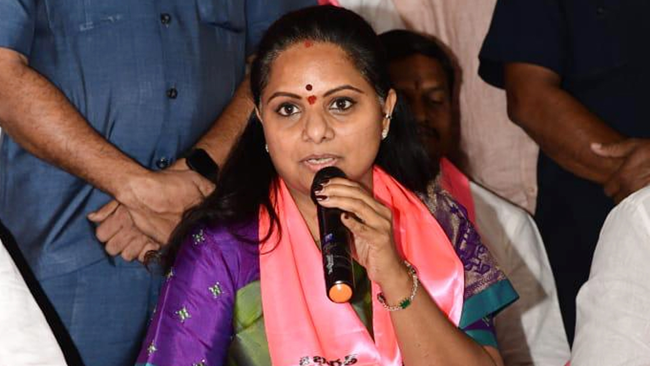 MLC Kavitha | పెన్షన్ల ఊసే లేదు.. రైతుబంధు ప్రస్తావనే లేదు.. కాంగ్రెస్ సర్కారుపై ఎమ్మెల్సీ కవిత విసుర్లు..