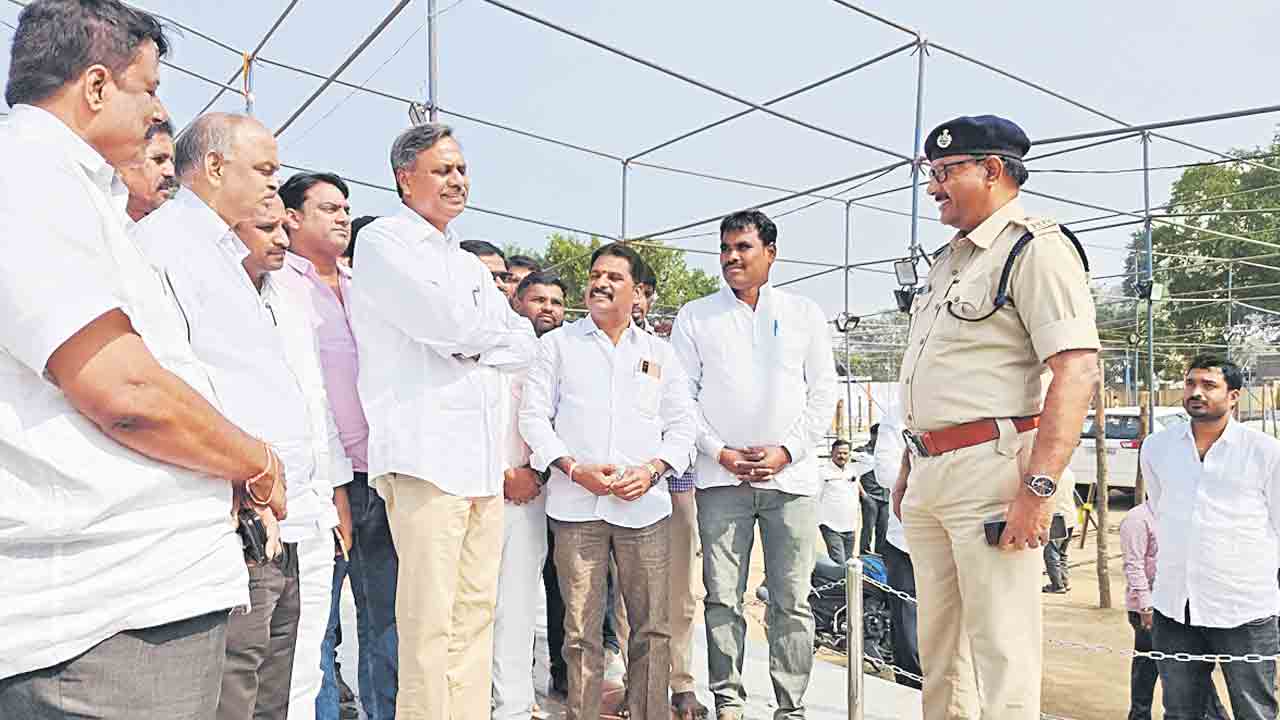 పకడ్బందీ ఏర్పాట్లు చేయాలి