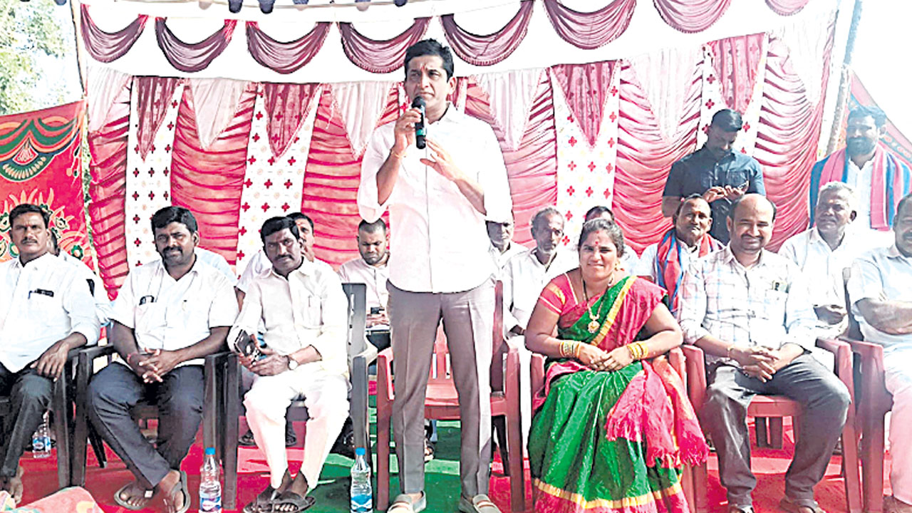 కోరుట్లను ఆదర్శంగా తీర్చిదిద్దుతా