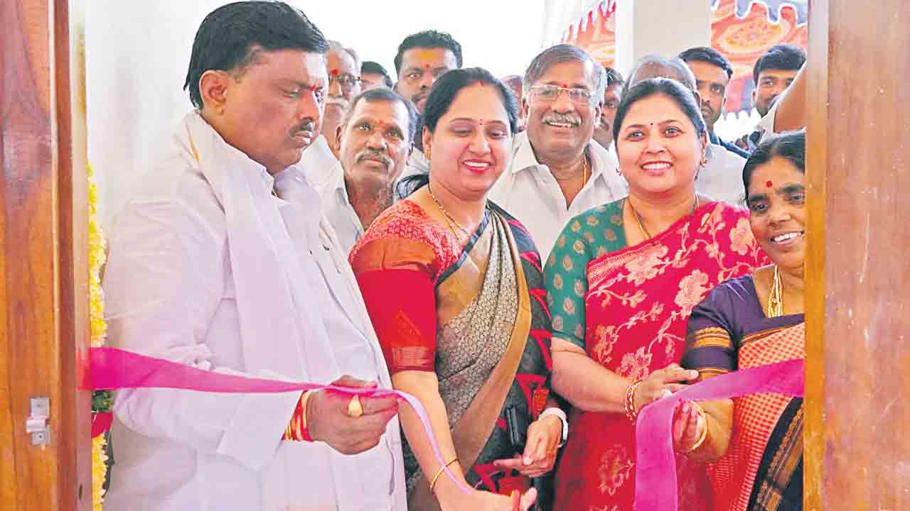 కార్పొరేట్‌కు దీటుగా సర్కార్‌ విద్య