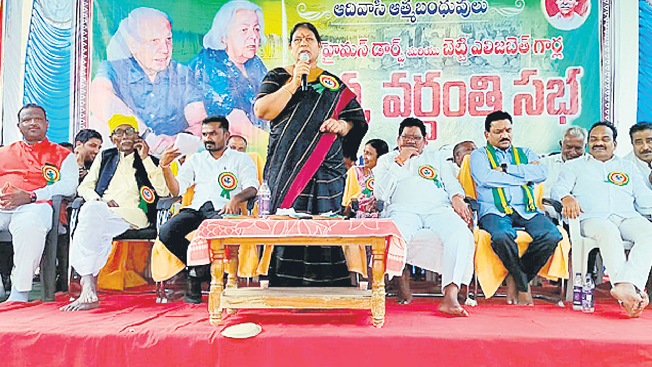 హైమన్‌డార్ఫ్‌కు ఘన నివాళి