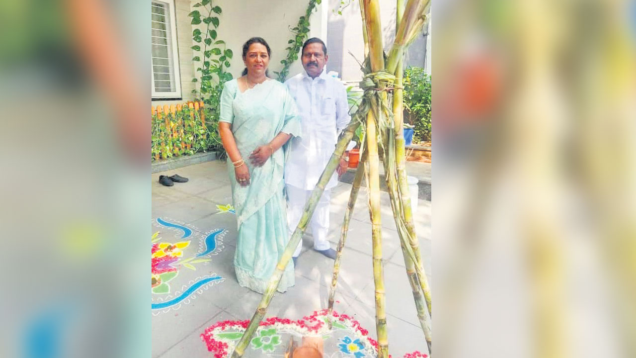 గ్రామాల్లో ఘనంగా భోగి పండుగ