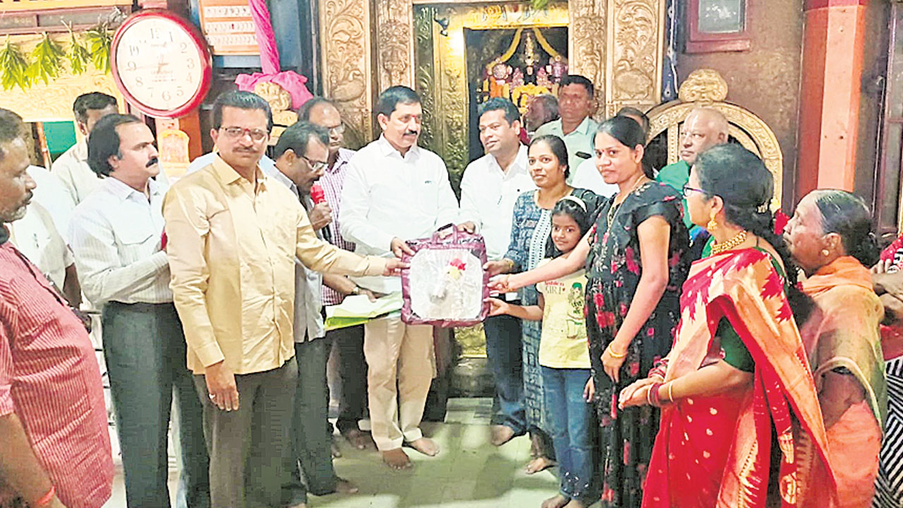 ఊరూరా సంక్రాంతి  సందడి