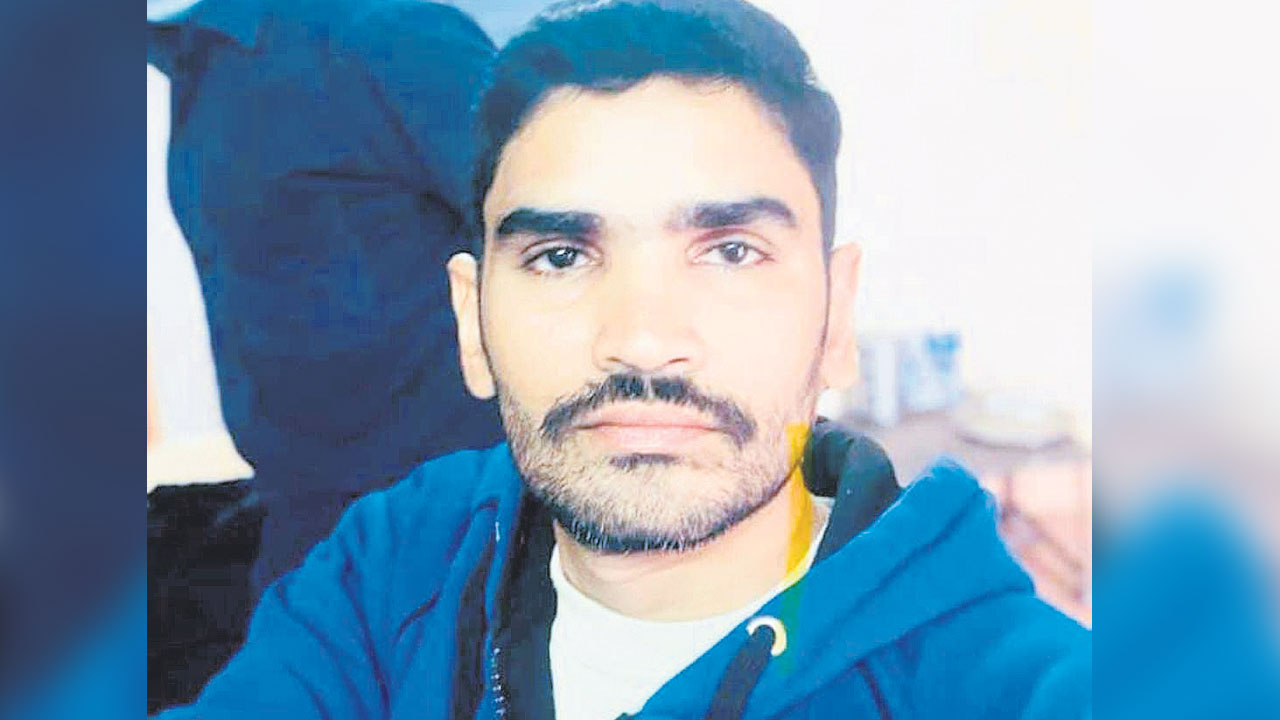 కాసిపేట-2 ఇైంక్లెన్ గని మైనింగ్ సర్దార్ మృతి