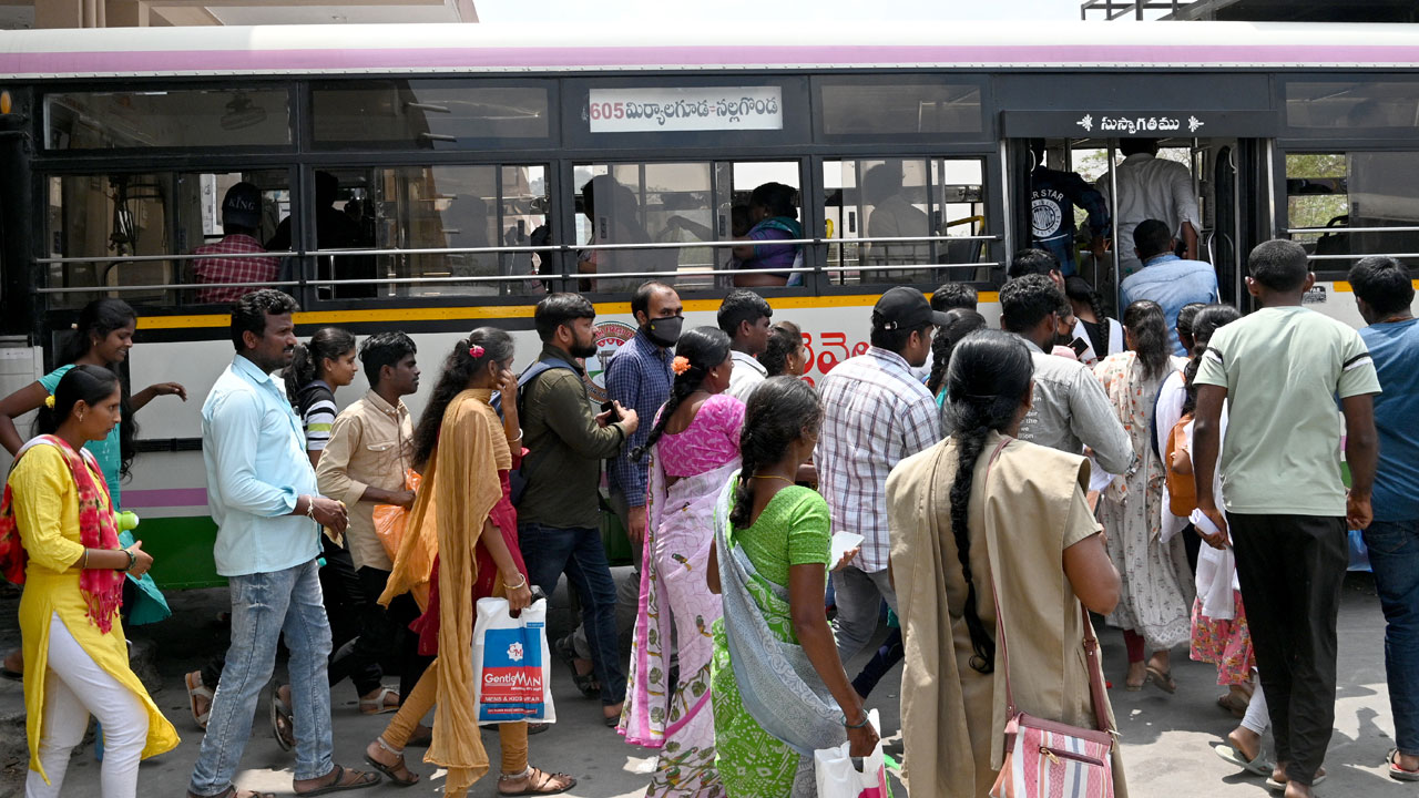 ఆర్టీసీ అద్దె బస్సుల సమ్మె సైరన్‌