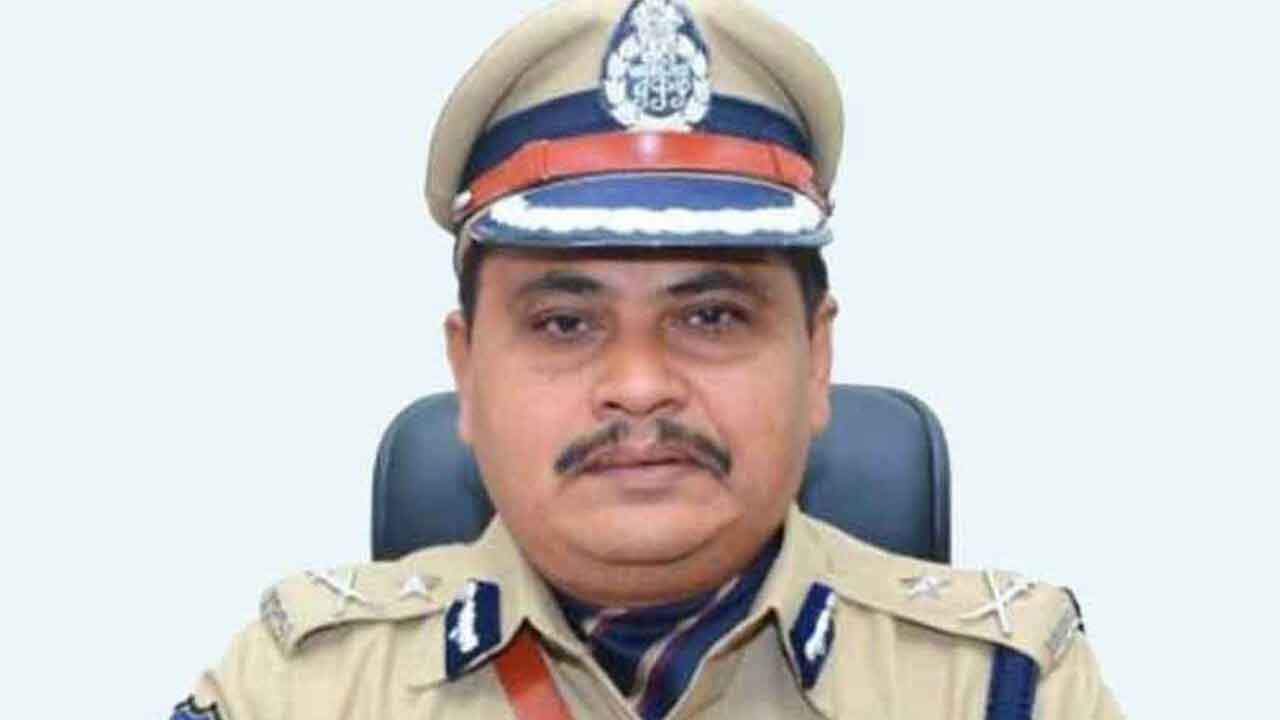 రైల్వే కేసుల్లో ఇద్దరు నిందితుల అరెస్టు